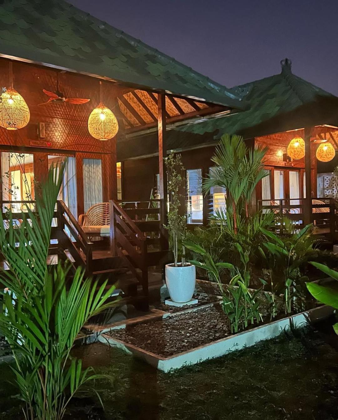 Kura Kura House Hotel Sekongkang Kültér fotó
