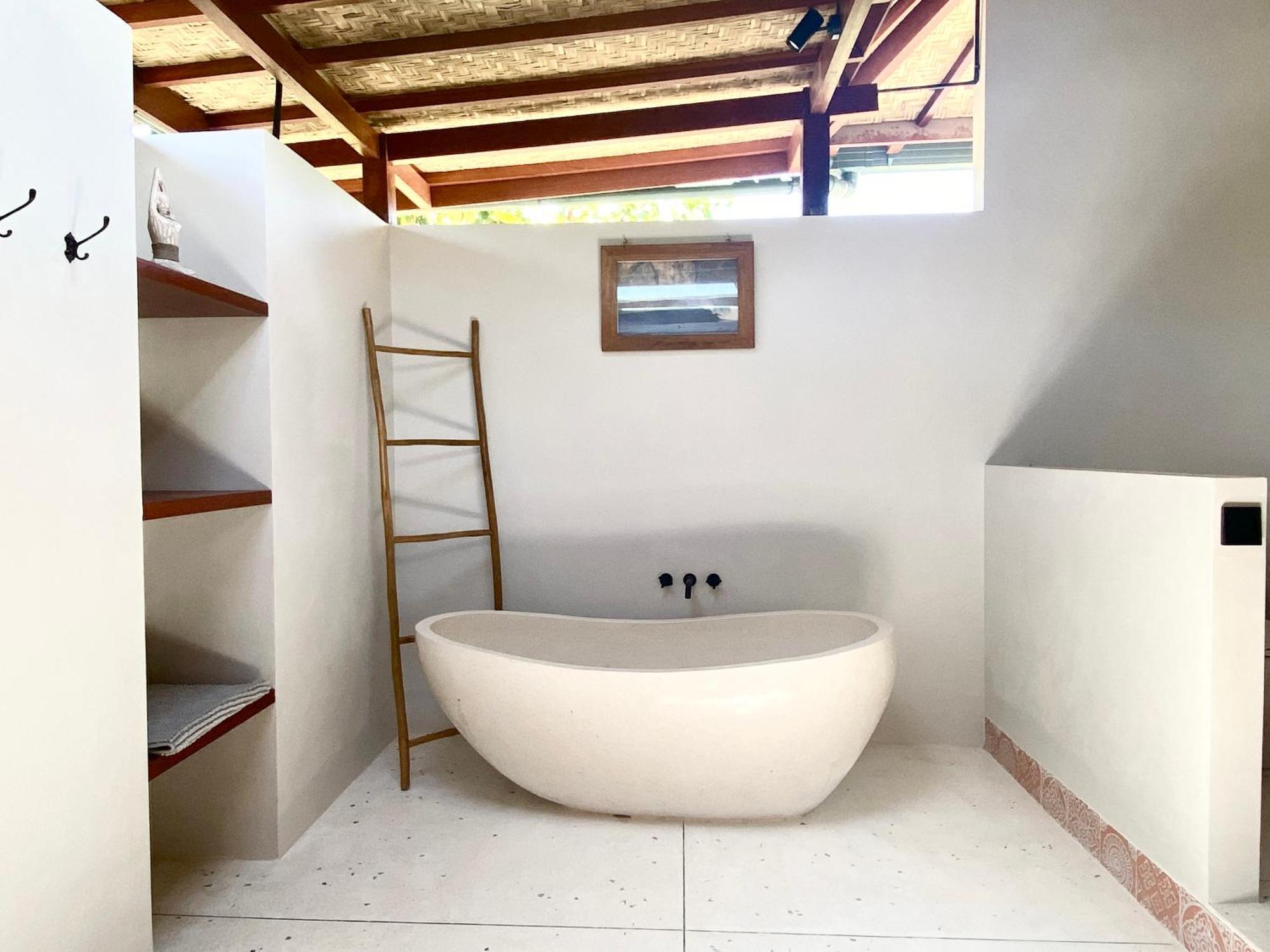 Kura Kura House Hotel Sekongkang Kültér fotó